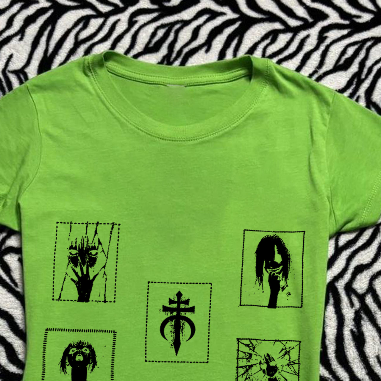 2000s Vintage Women's Crop Top - Y2K Graphic Baby Tee Crop review and price
